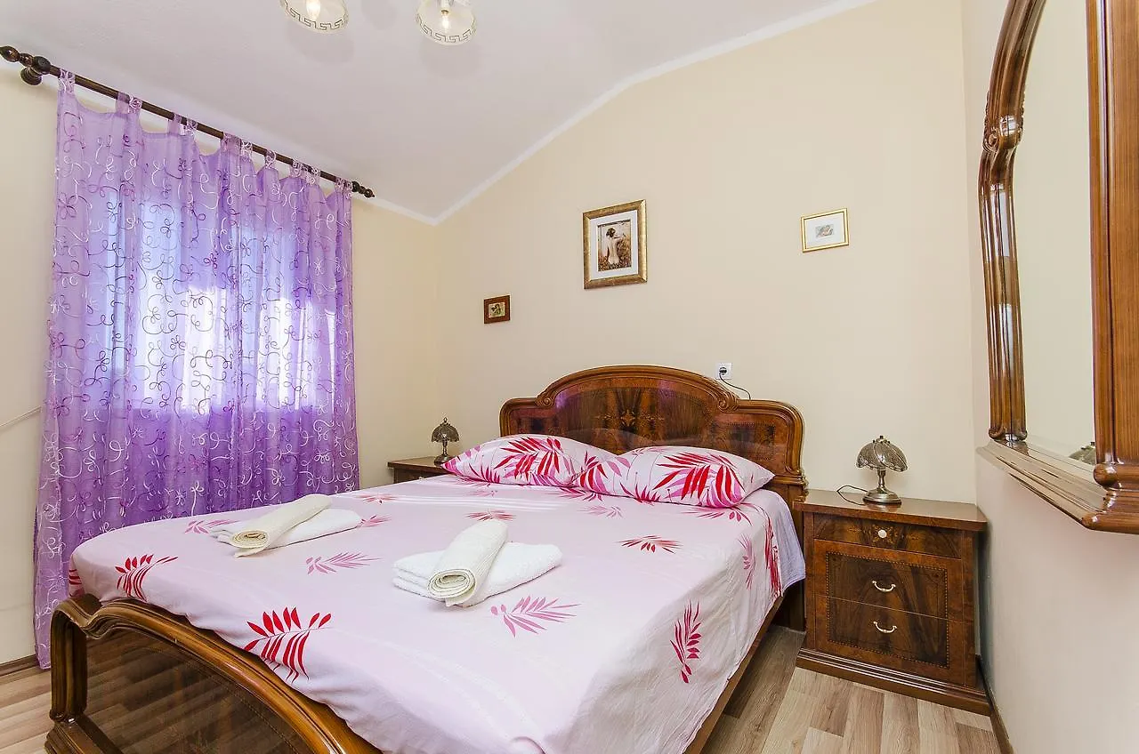 Sunny Apartment Split